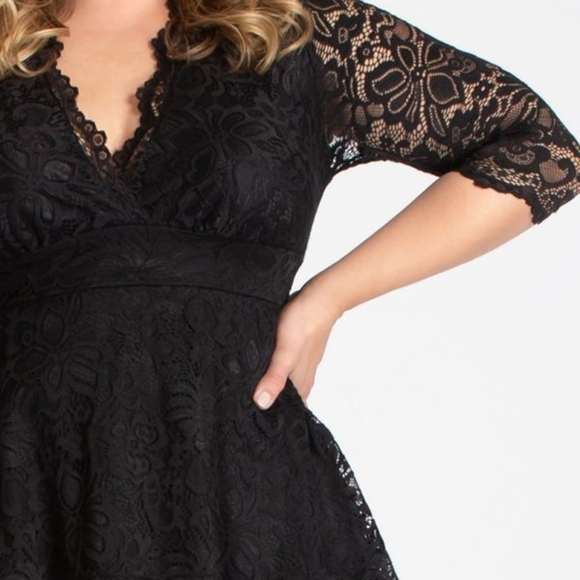 Kiyonna Plus Linden Lace Top in Black Size 4/4X - Picture 4 of 13